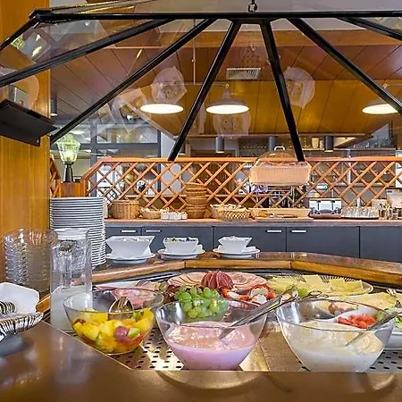 Hotel Strohgaeu 3*