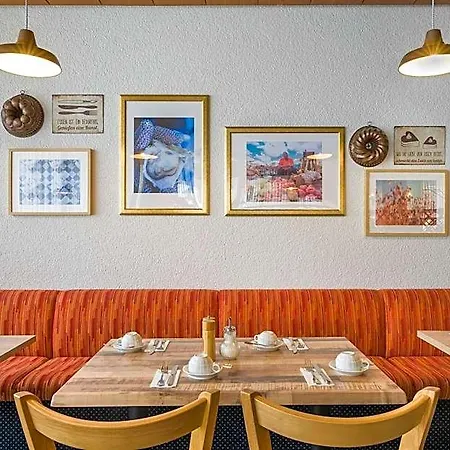Hotel Strohgaeu 3*