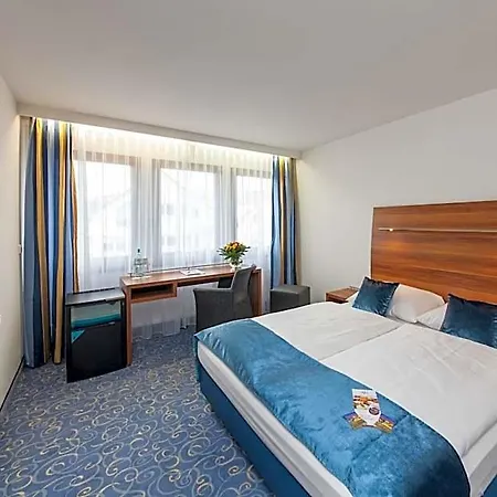 Strohgaeu 3*