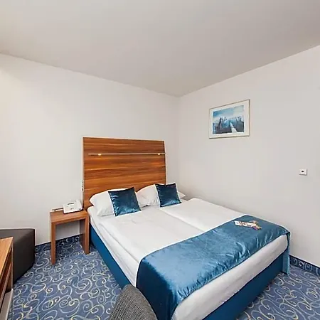 Strohgaeu Hotel 3*