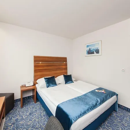 Strohgaeu 3* Korntal-Muenchingen