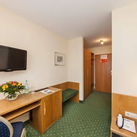 Strohgaeu 3* Korntal-Muenchingen