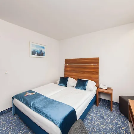 Strohgaeu 3* Korntal-Muenchingen
