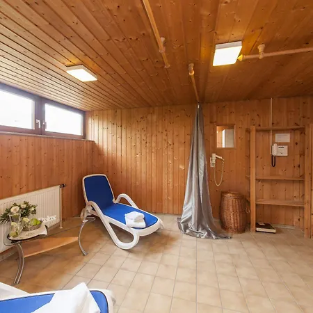 Strohgaeu 3*